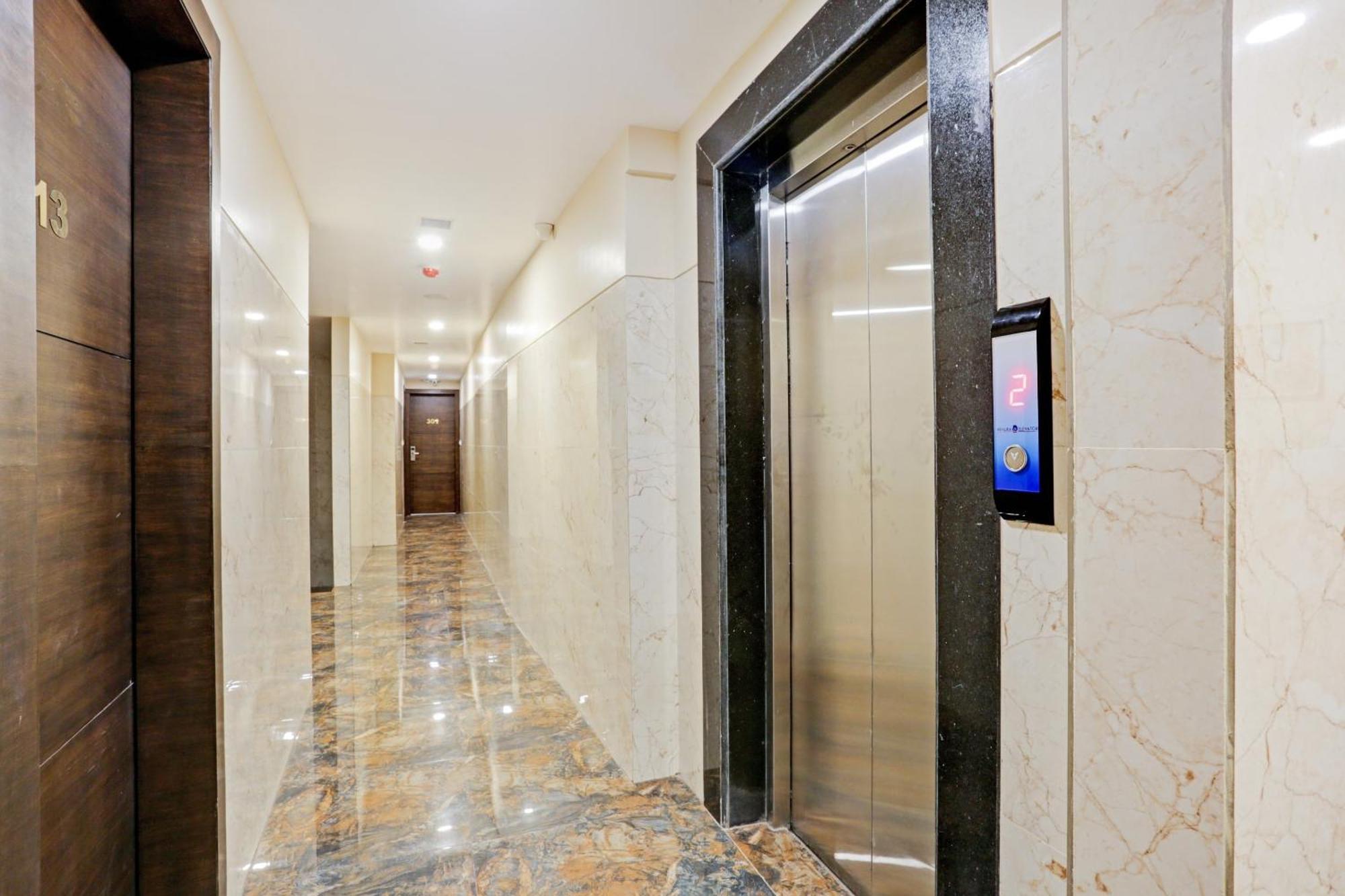 Hotel Capital O 80951 Vertigo Mumbai (Bombay)